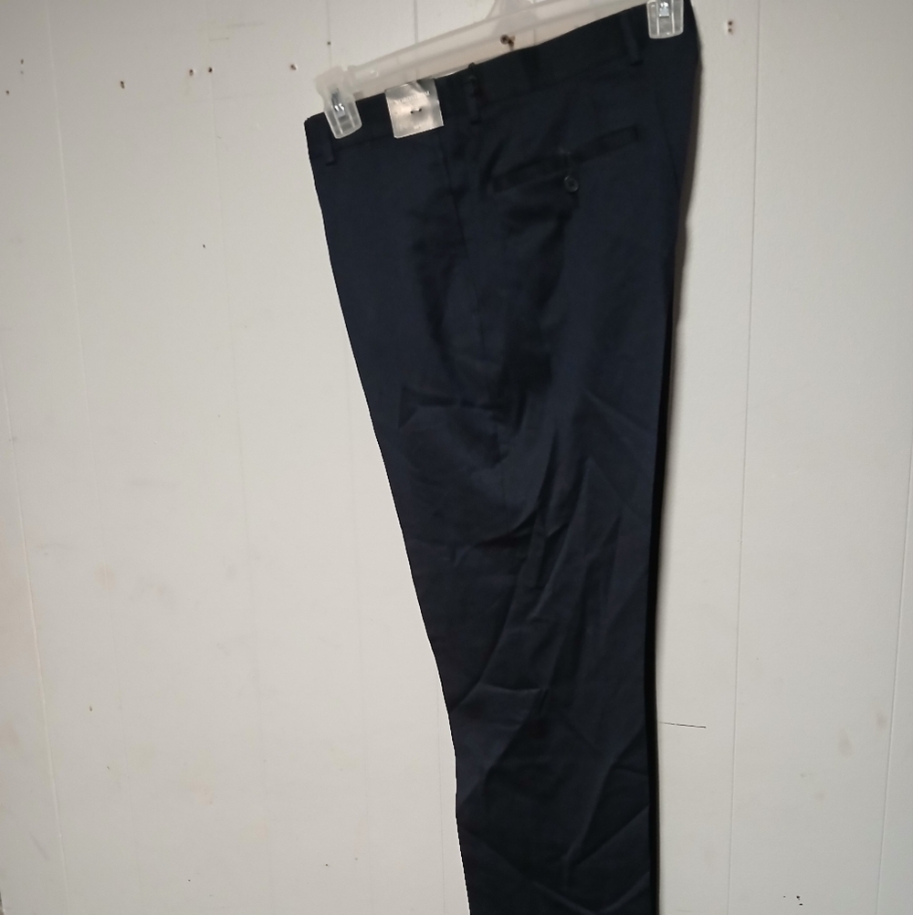 Nordstrom mens shop NWT dark blue dress pants. Size 34X36